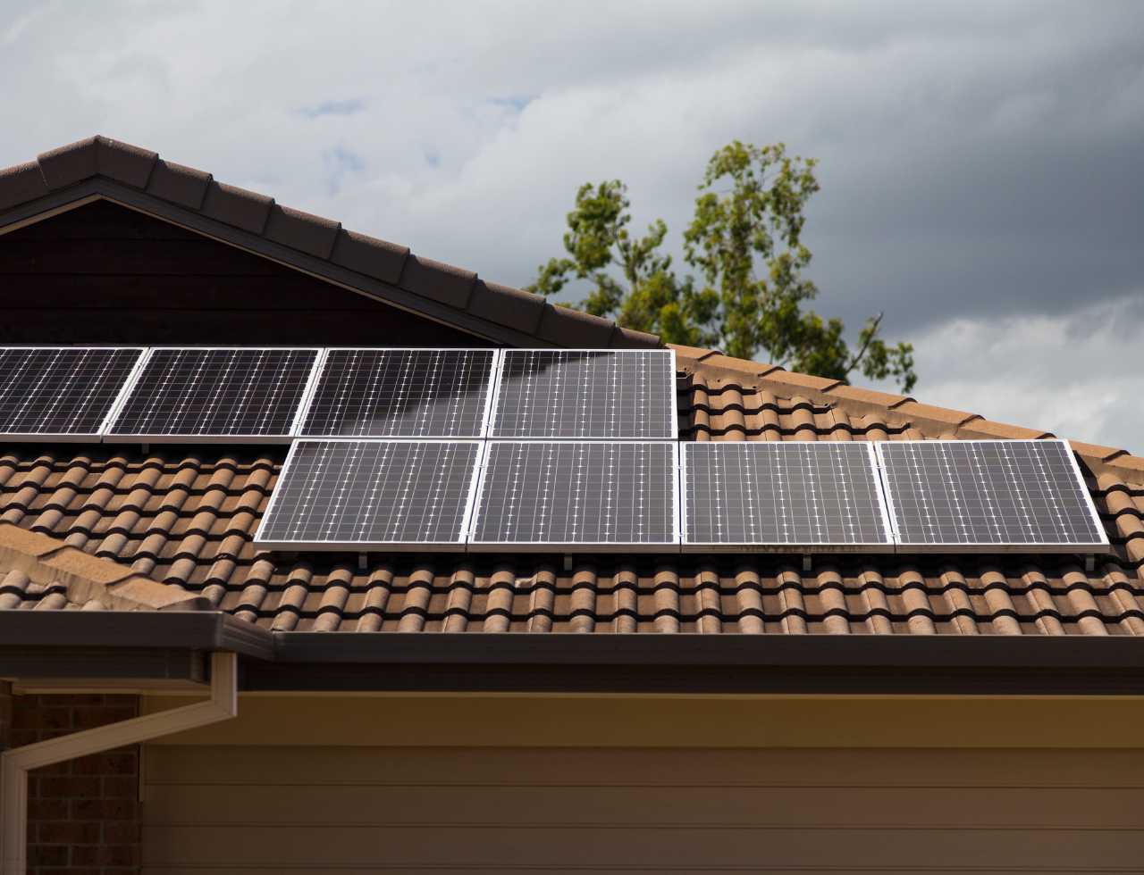 Optimizing Solar Power: Choosing the Best Roofing Material for Solar Panels