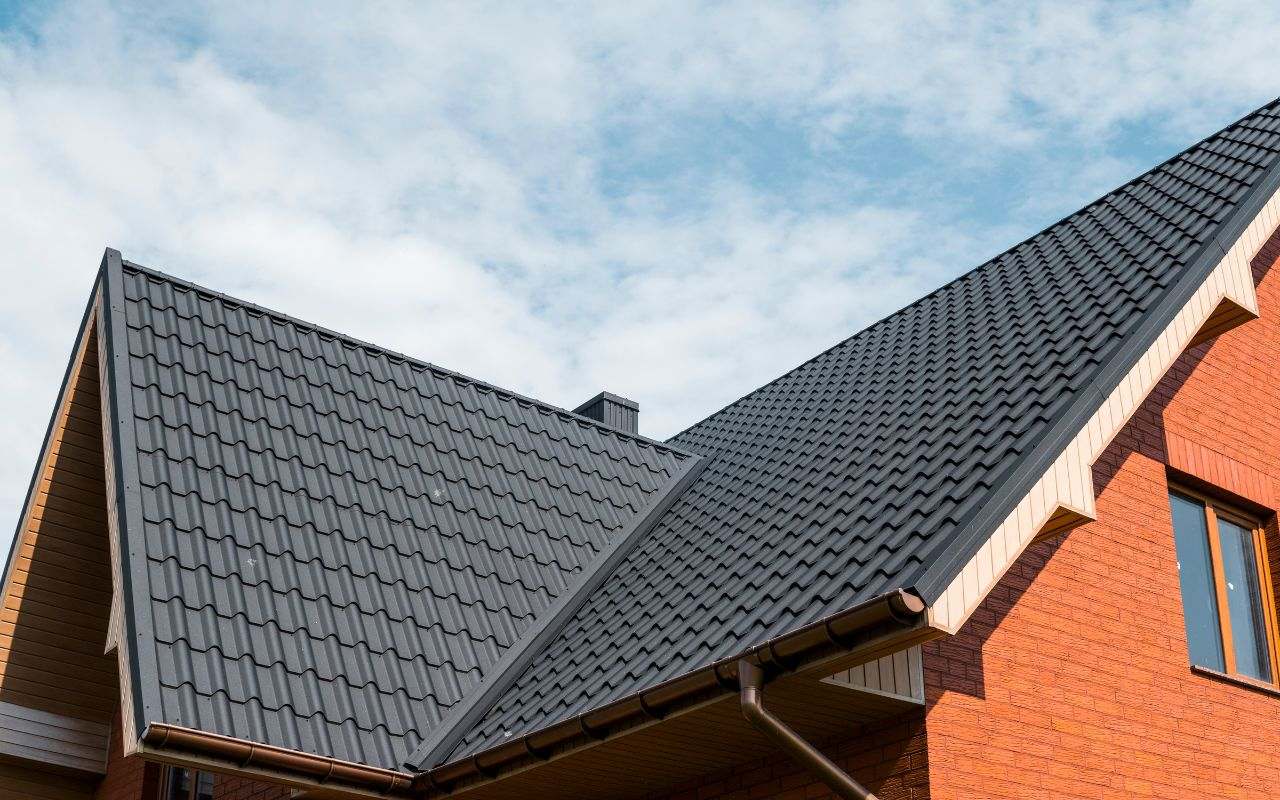 Versatile types of roof tiles for every home style.